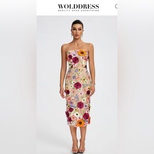 I am a 34DD. Better for someone with a smaller chest.